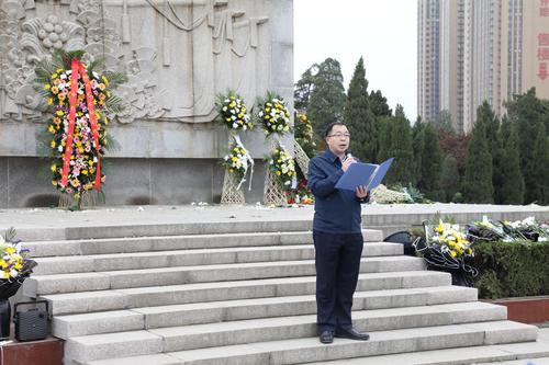 3..党委副书记段红军讲话