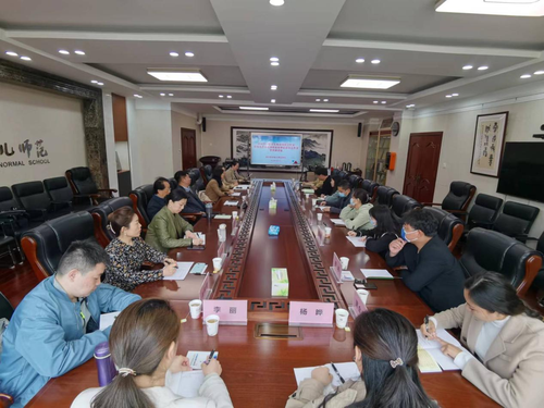 8.郑州市中职音乐专业技能工作室的全体成员参会