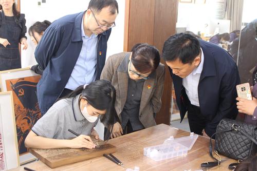 6.1参观郑州艺术幼儿师范学校非遗馆