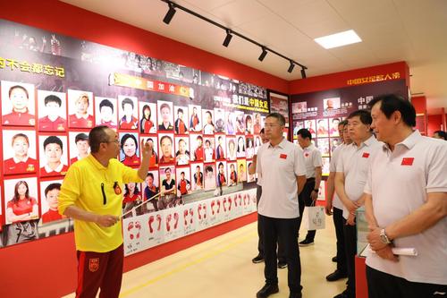 7.参观女足历史展览馆