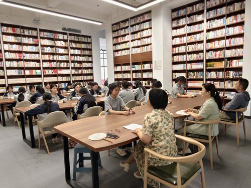 1.读书活动现场