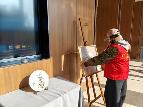 党员教师布展3 党员教师布展3