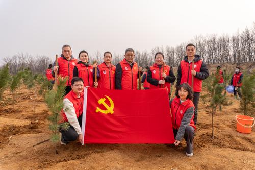 3.党员教师发挥模范带头作用 3.党员教师发挥模范带头作用