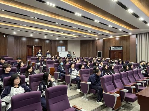 5.学生认真学习